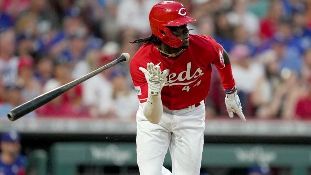 El dominicano Elly De la Cruz pega jonrón en triunfo de Rojos sobre Boston